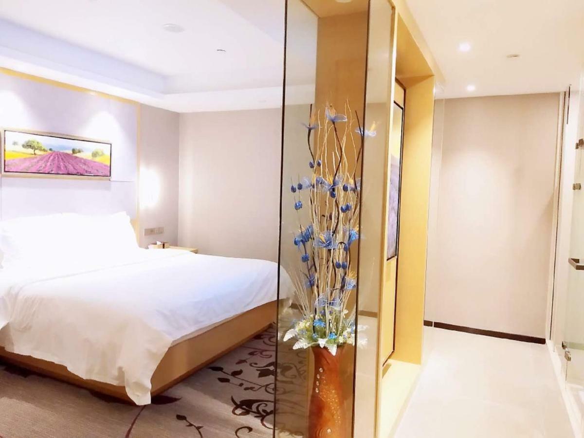 Lavande Hotel Taixing Jiangping Road Экстерьер фото